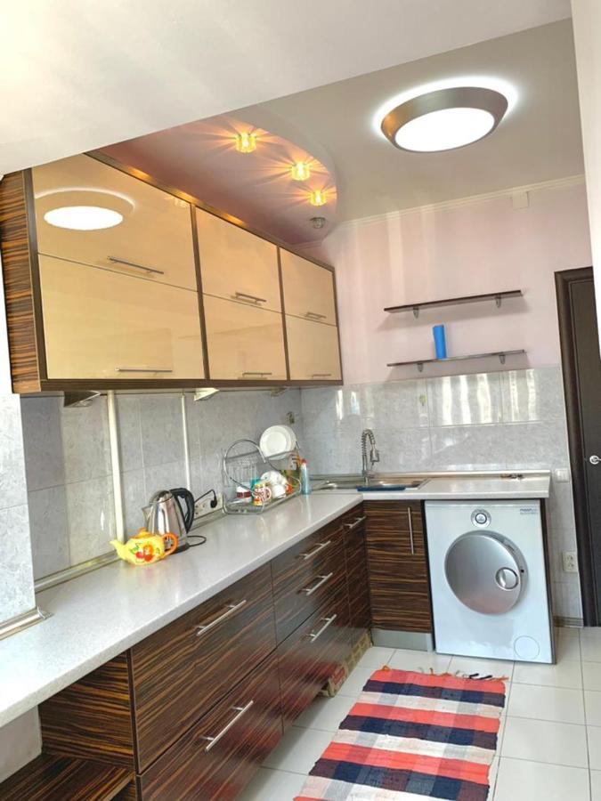 Apartment In Street Kievskaya 49 Biszkek Zewnętrze zdjęcie