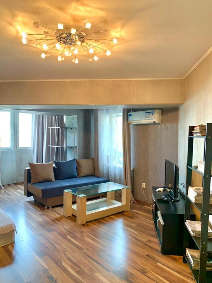 Apartment In Street Kievskaya 49 Biszkek Zewnętrze zdjęcie